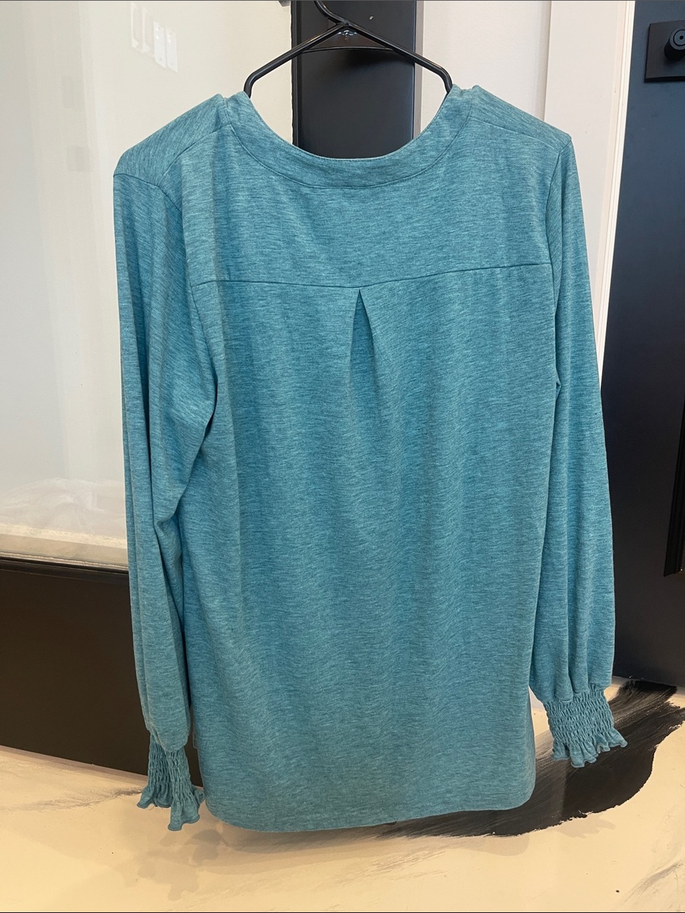 Heathered Teal V-Neck Long Sleeve Top with Smocked Cuffs - Picture 2 of 2